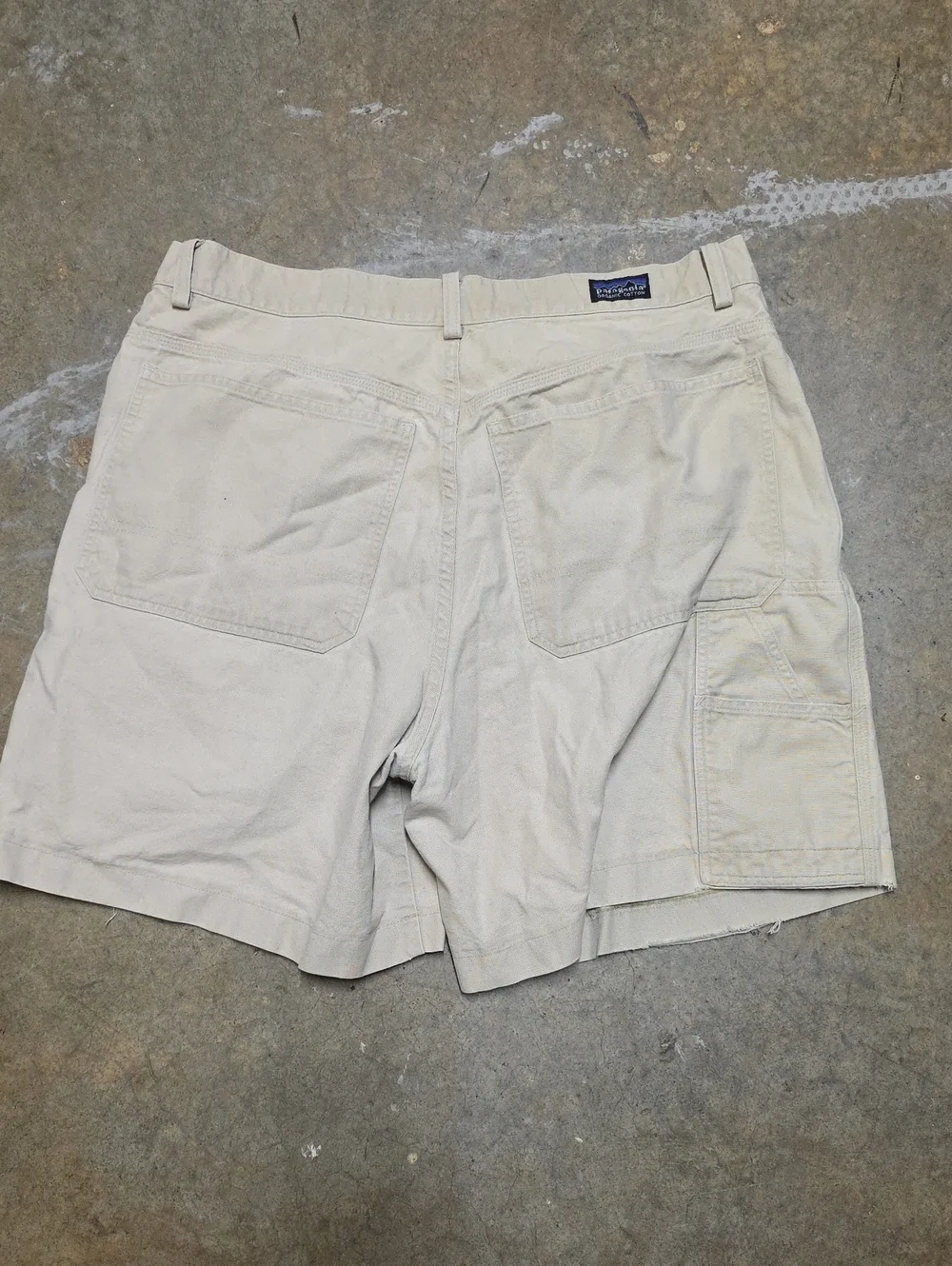 Patagonia Men’s Cargo Shorts — Cream Size 36